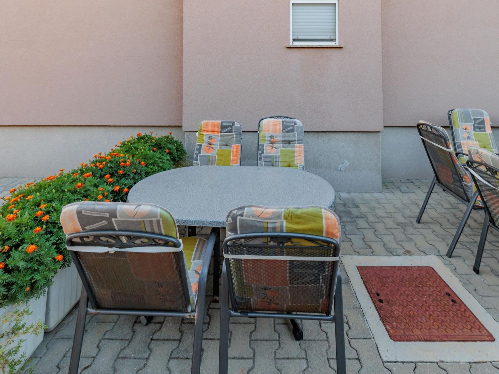 Apartment Mlasina-3 Nin Bagian luar foto